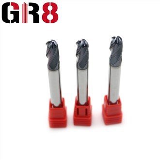 Hur beräknar man matningen per tand för en pinnfräs med kulnäsa?